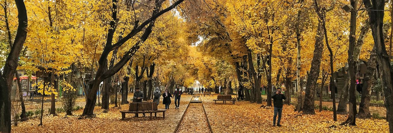 Isfahan, Chahar Bagh Boulevard in Fall